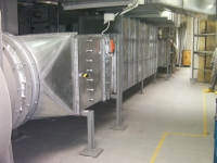 Fabricación de conductos de ventilación sistema de extracción HVAC taller de descontaminación.